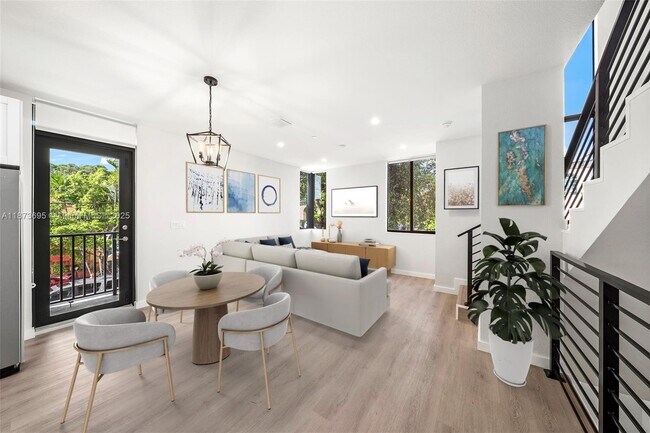 Photo - 1251 SW 3rd St