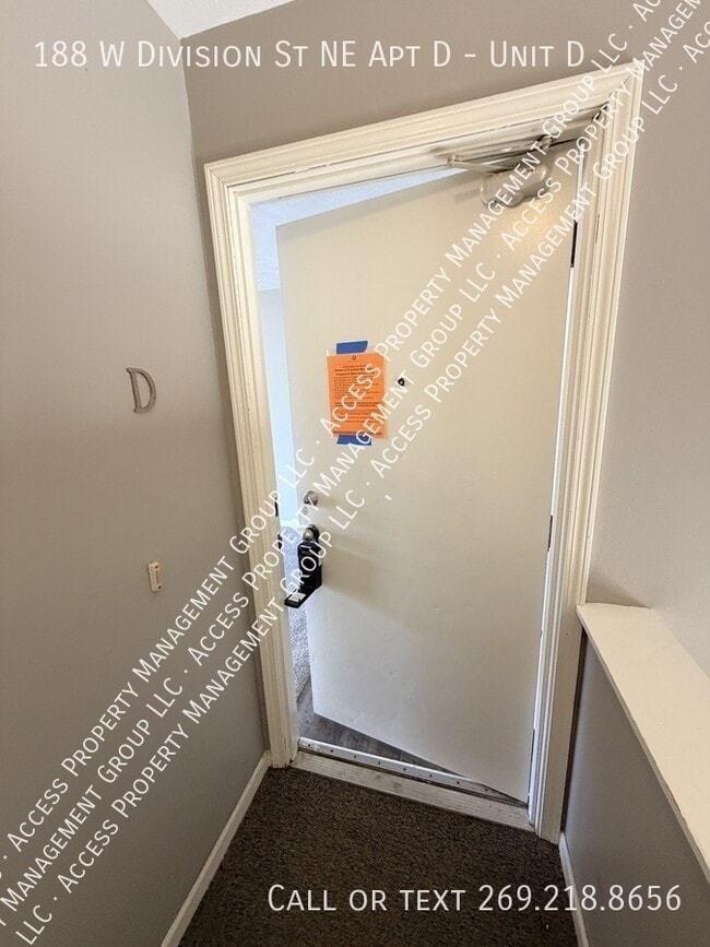 Photo - 188 W Division St NE