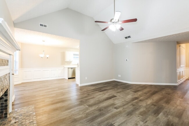 125 Eastfield Ct