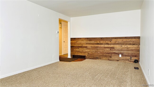 Photo - 954 Brighton Rd