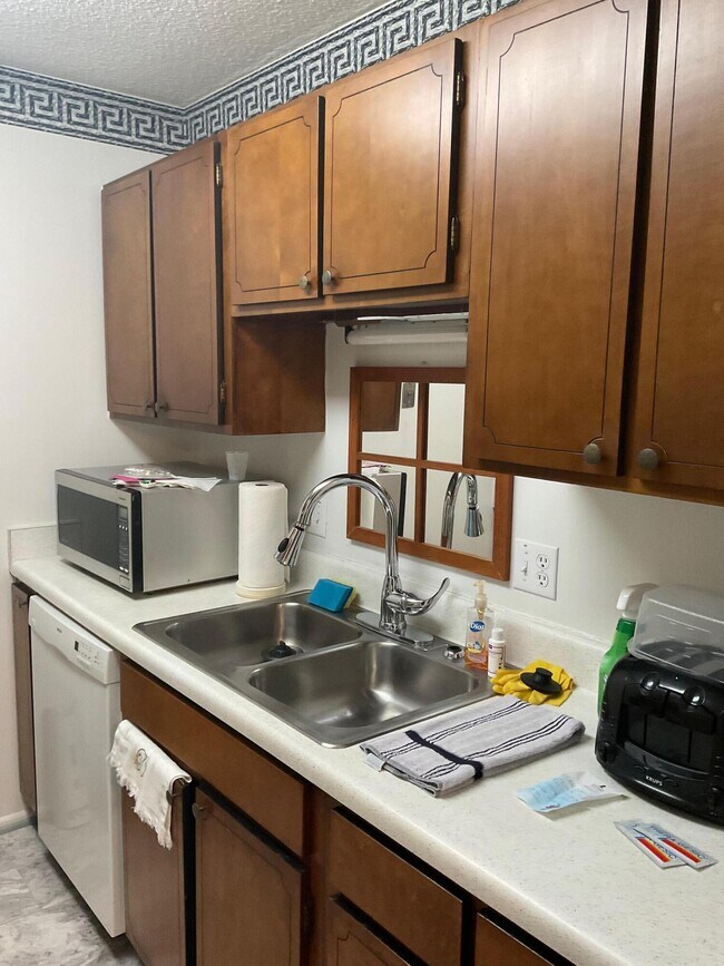 Photo - 319 Laurens St SW Unit Apt A5