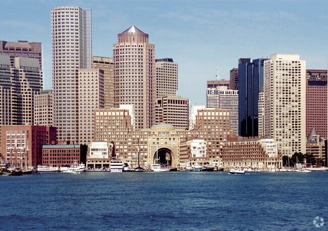 Building Photo - 10 Rowes Wharf Unit 1002 Rental