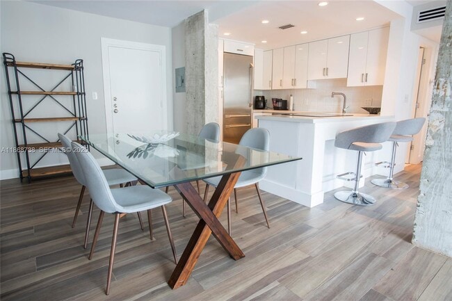 Photo - 1345 Lincoln Rd Unit 605