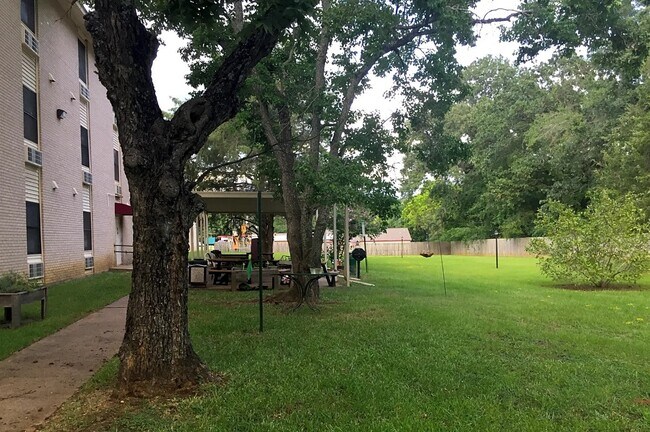 Photo - 122 Kickapoo St