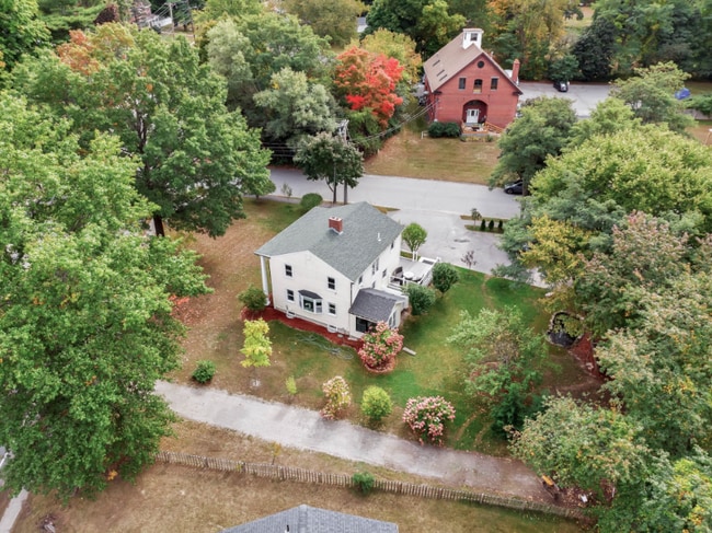 Photo - 1022 Main St