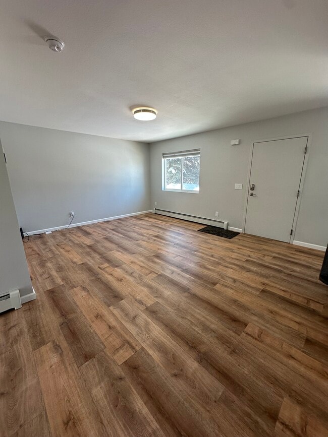 Photo - 1055 E Klatt Rd