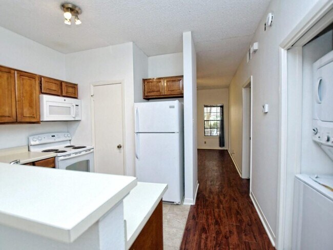 Photo - 2216 San Gabriel St Unit 105
