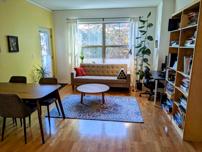 Living room - 1975 Grant St Condominio Unidad 229