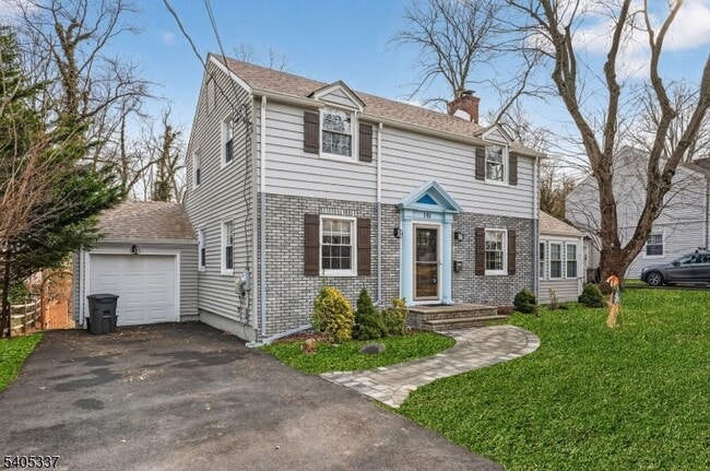 Photo - 141 Passaic Ave