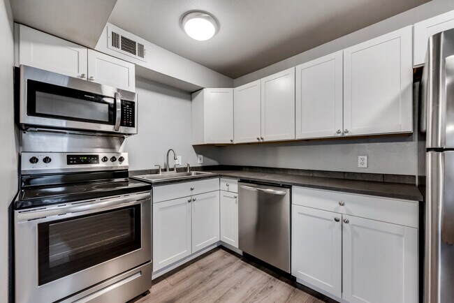 Photo - Calatrava Flats