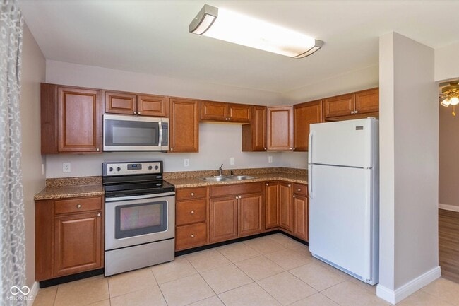 Photo - 1548 Churchill Rd