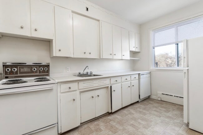 Lady Corydon Apartments