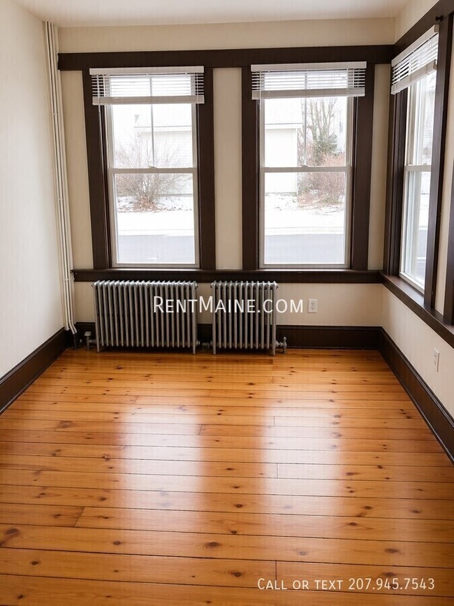 Building Photo - 9 Catell St Unit 3