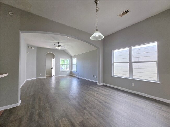 Photo - 811 Forest Hillside Ln