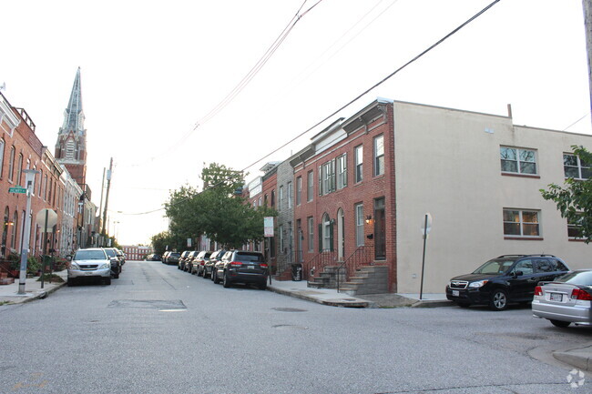 Building Photo - 416 E Gittings St. Rental