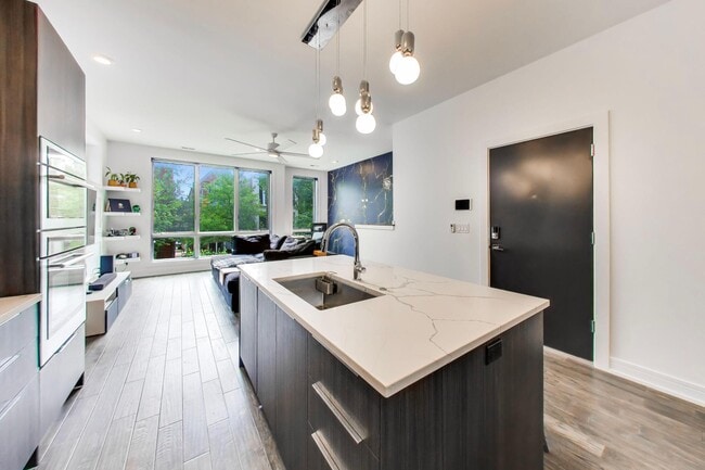 Photo - 3740 N Clifton Ave Unit 2