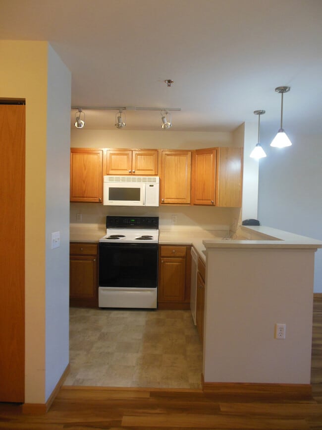 Photo - Washington Court Apartments