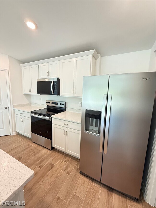 Photo - 4111 16th St W