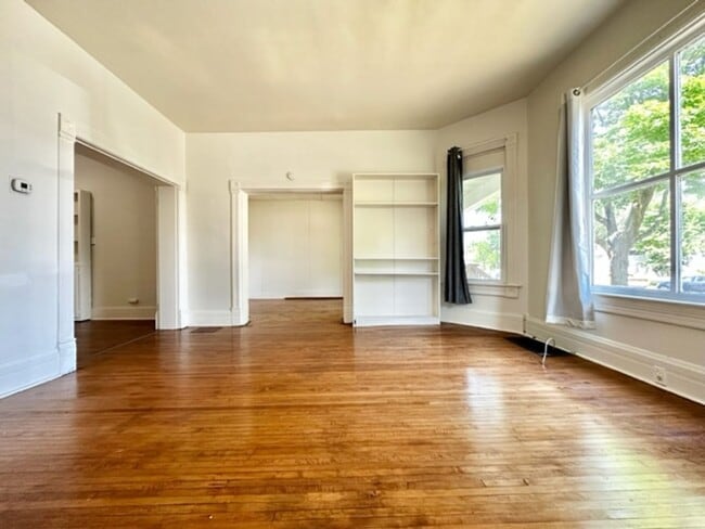 Photo - 122 S Van Buren St Unit Apt. 1