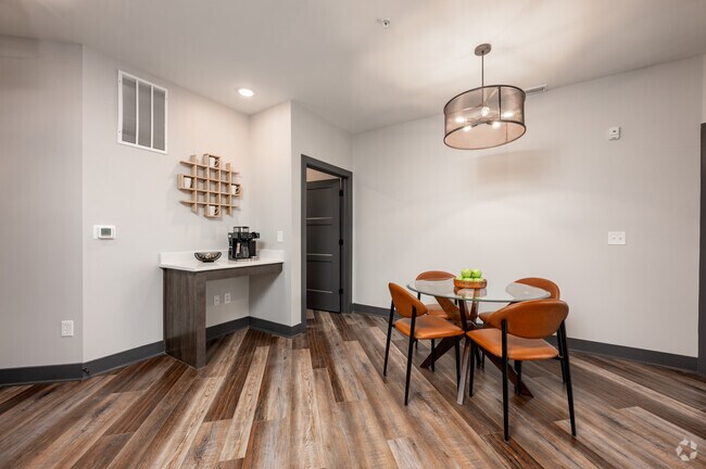 2BR, 2BA - 1,316SF - Dining Room