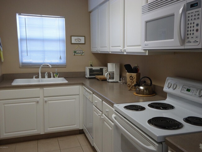 Photo - 2233 Seminole Rd Unit 39