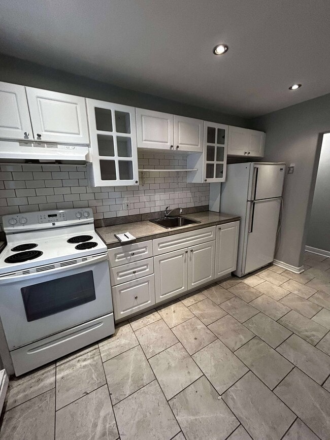 Photo - 56 Fleet St Unit 6