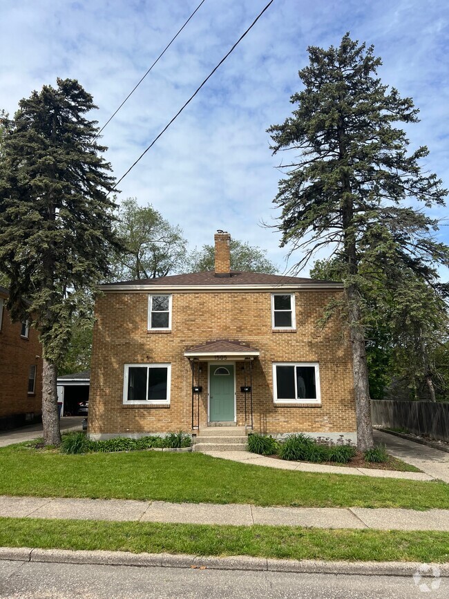 Building Photo - 1505 Giddings Ave SE Rental