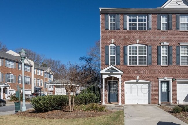 Building Photo - 3177 Mill Springs Cir NE