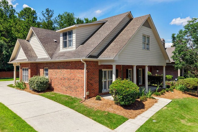 Photo - 4040 Alston Way
