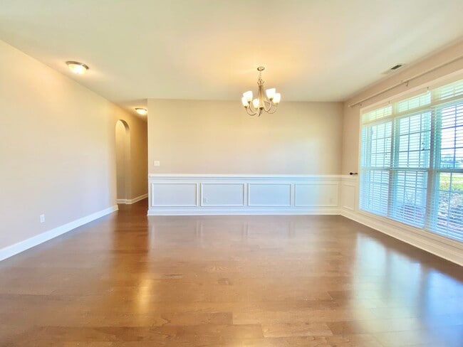 Photo - Huge 6 Bedroom Home In The Bluffs On The New River