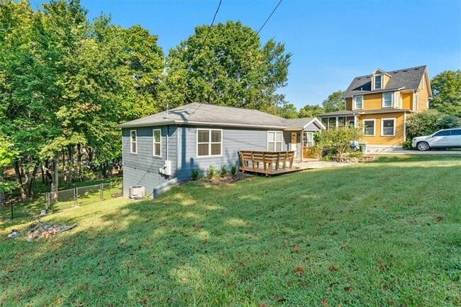 Photo - 209 S Willow Ave