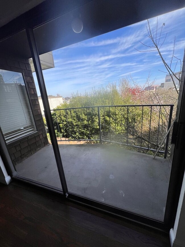 Photo - 185 Villa Terrace Unit 1