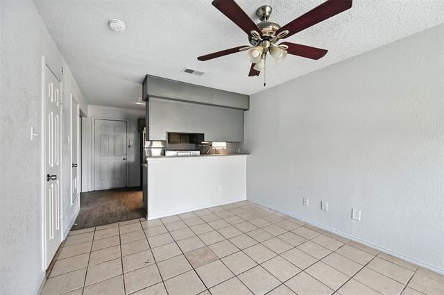 Photo - 4949 Miller Ave
