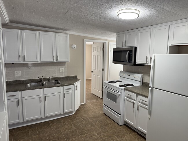 Photo - 1214 Cooper St Unidad 7