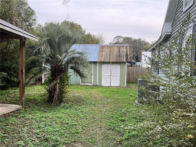 Photo - 406 2nd St W