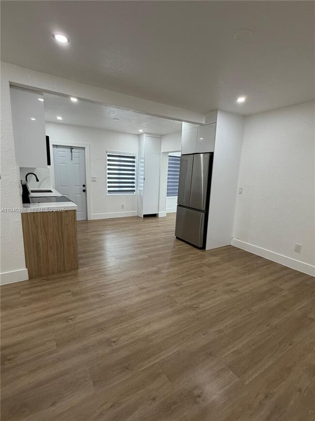 Photo - 12400 NE 11th Ct Unidad 2