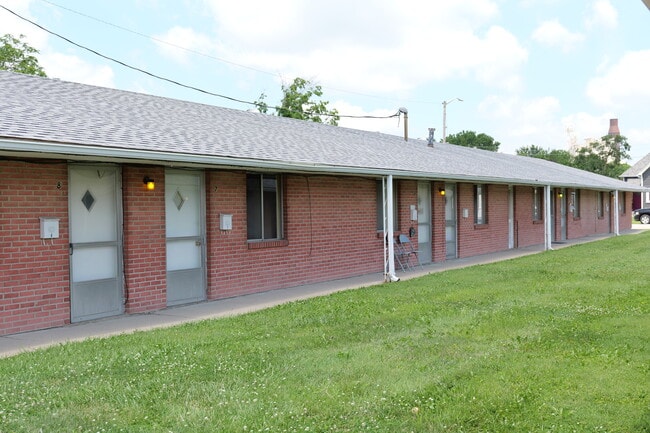 Building Photo - 403 E Washington St