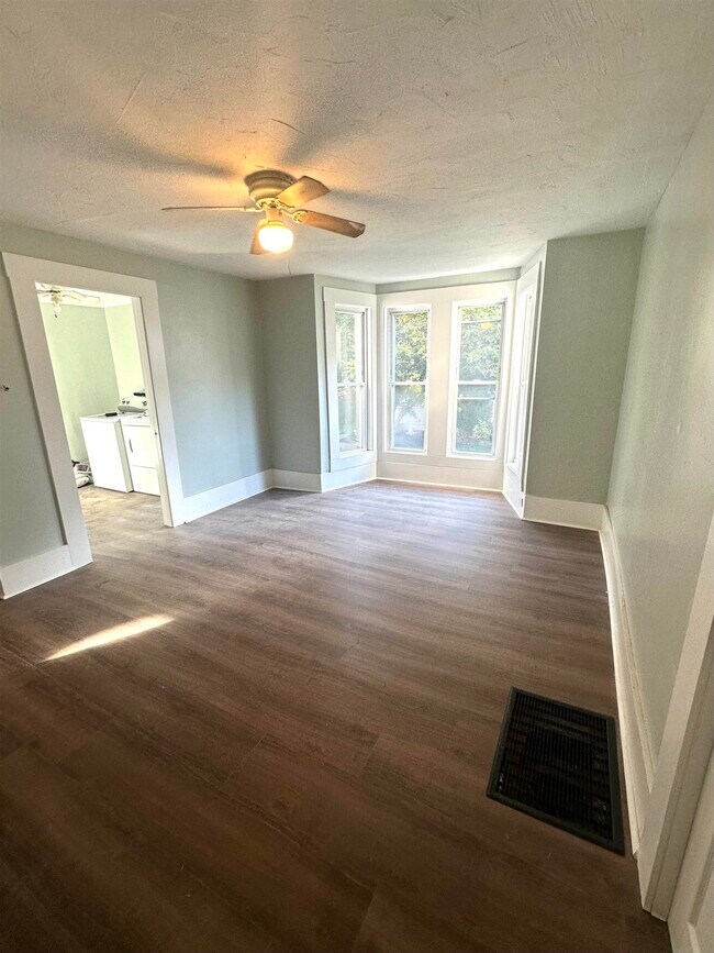 Photo - 111-113 Portland Ave Unit B