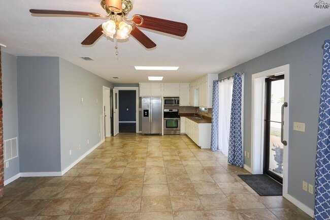 Photo - 288-288 W Jentsch Rd