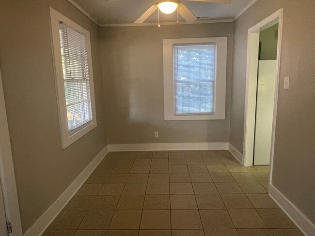 Photo - 1131 Amelia Ave
