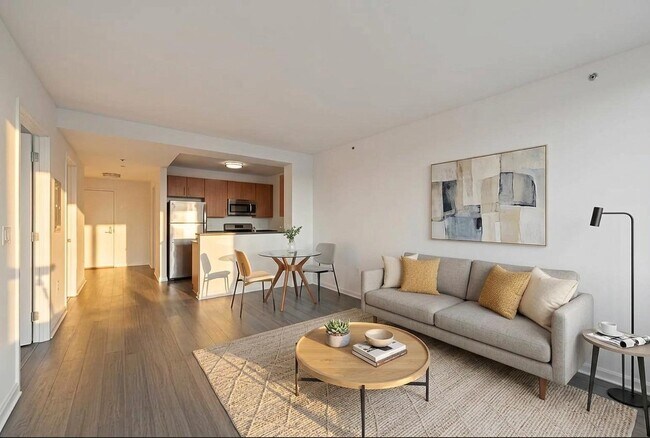 Photo - 167 E 71st St