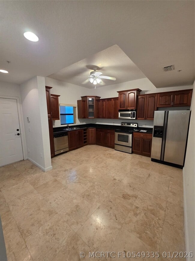 Building Photo - 1640 Presidential Way Unit 101