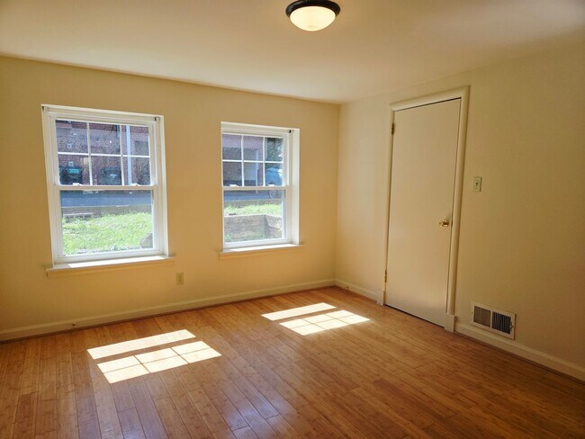 Photo - 1428 Apartments Unit 1