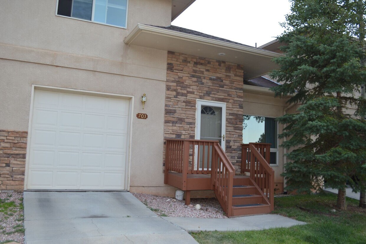 Woodland Park Townhouse! - Woodland Park Townhouse!