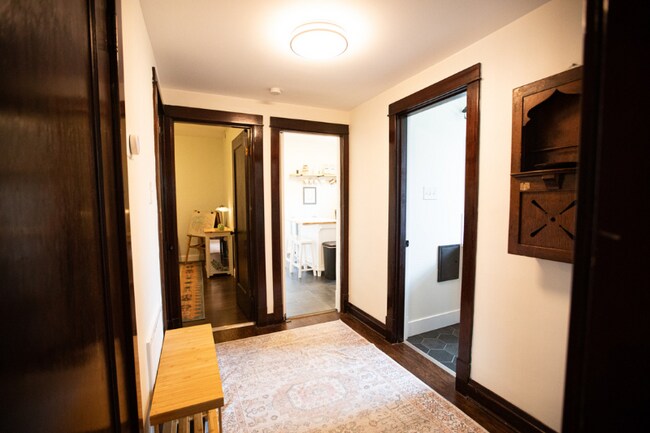 Photo - 5446 Rhodes Ave Unit 2