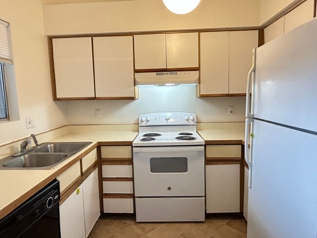 Photo - 2 Bedroom, 2 Bathroom Updated Condo