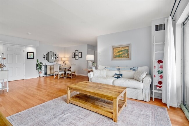 Photo - 200 Captains Row Unit 408