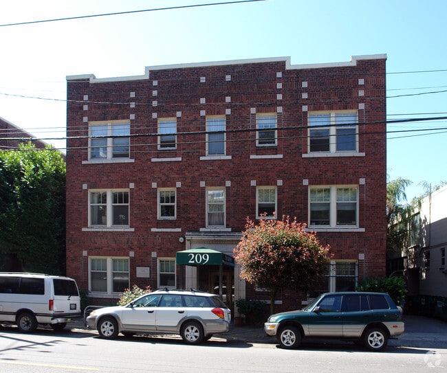 Photo - Olympic Arms/ Grayson Apartments