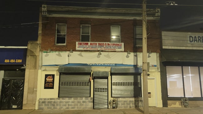 Building Photo - 873 Main St Unit 2nd Floor