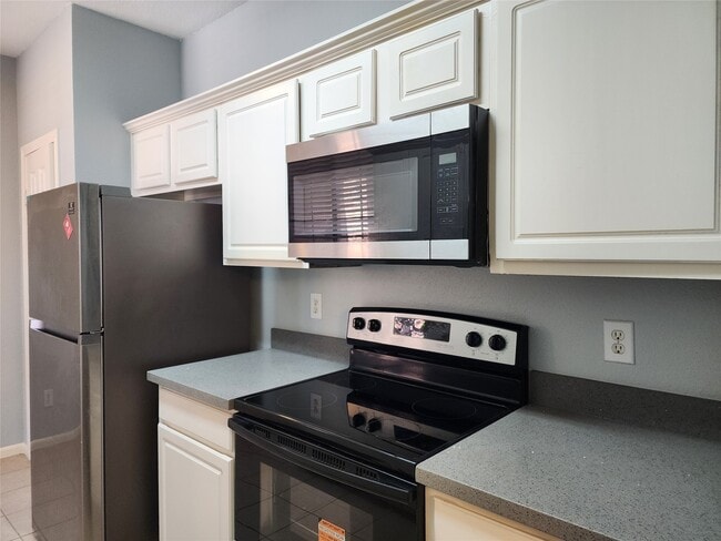 Building Photo - 2255 Braeswood Park Dr Unit 272